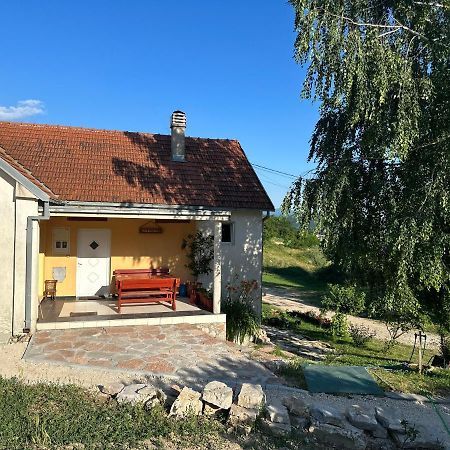 Gazdinstvo Tadic Guest House Nikšić Eksteriør bilde