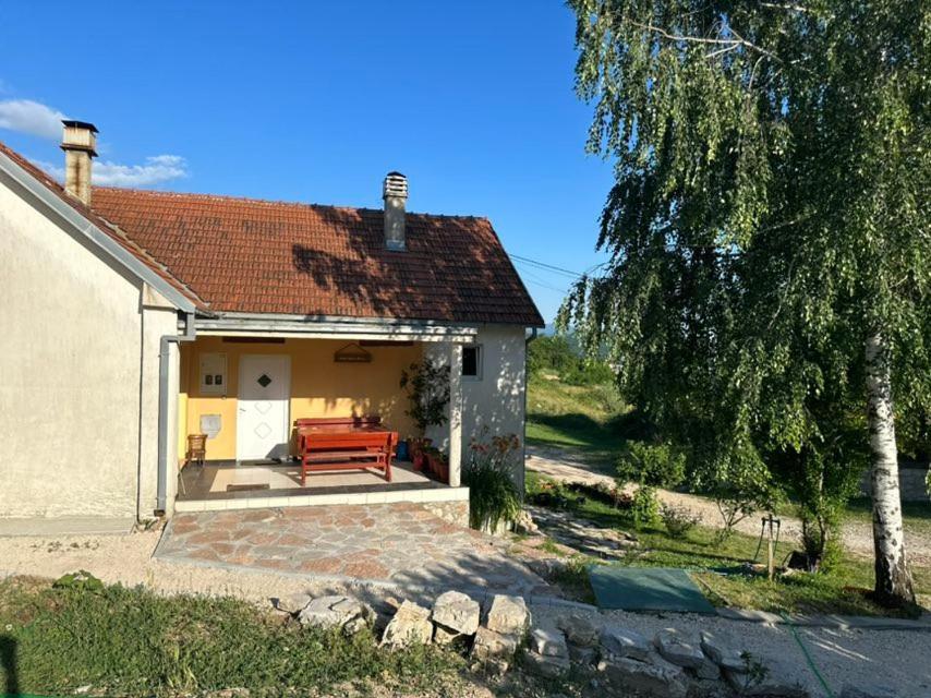 Gazdinstvo Tadic Guest House Nikšić Eksteriør bilde